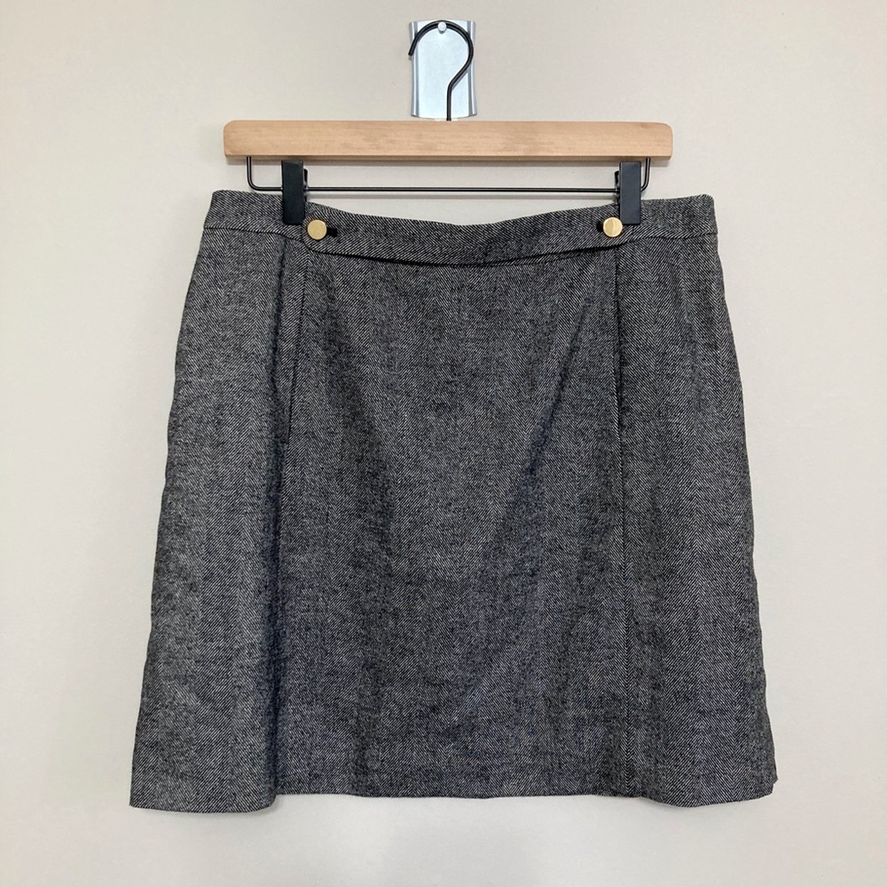 Banana Republic Gray Skirt, Size 10 Tall, Gold Buttons, Business, Autumn, Midi